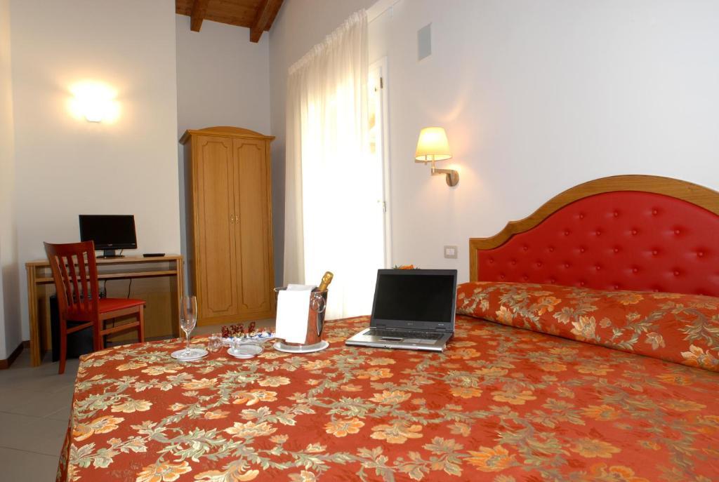 Villa Aretusi Bologna Cameră foto